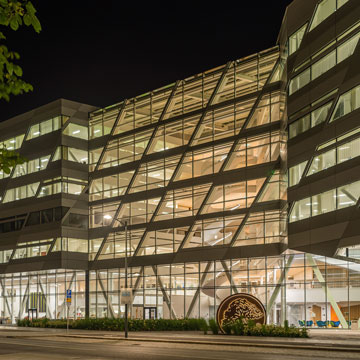 Kv Cirkusängen 6, new head office for Swedbank, Sundbyberg